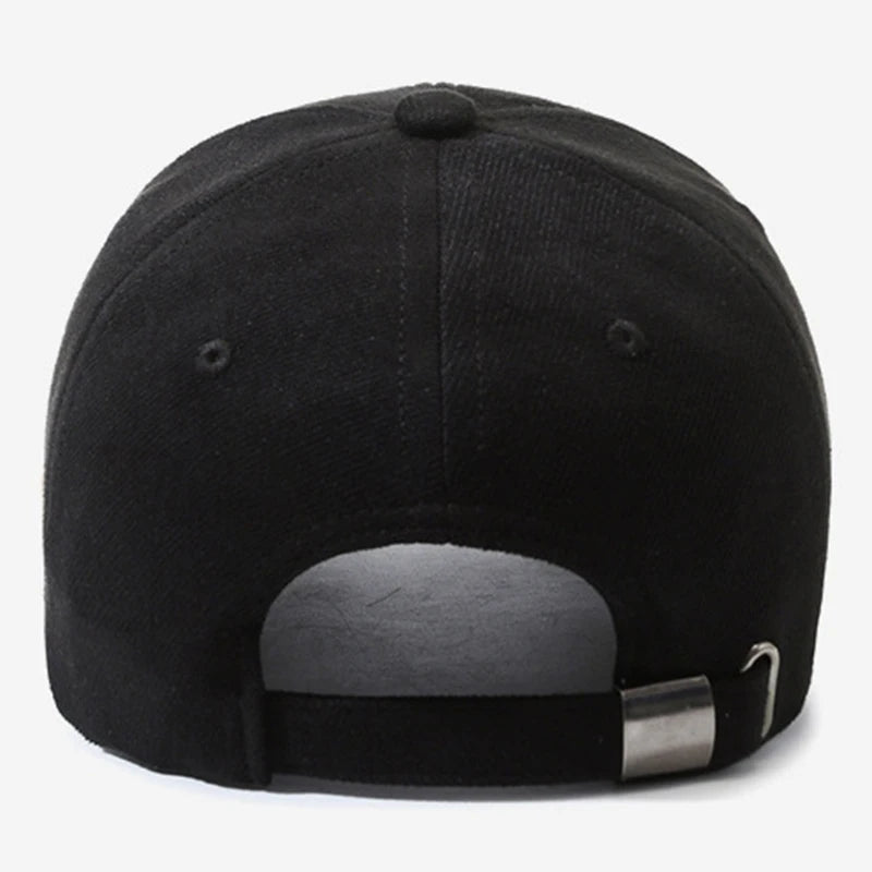 Modische Baseballkappe mit gestickten Buchstaben für Männer und Frauen, verstellbarer Unisex-Paar-passender Sonnenhut, trendige lässige Duck Bill Cap